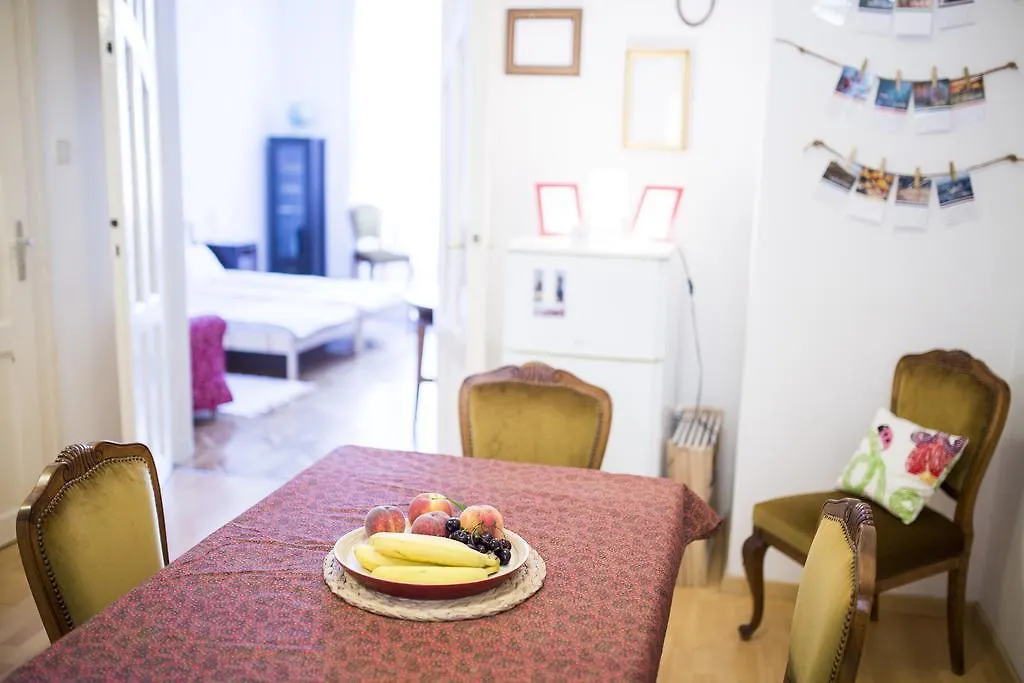Sipi Apartman 부다페스트 0*,